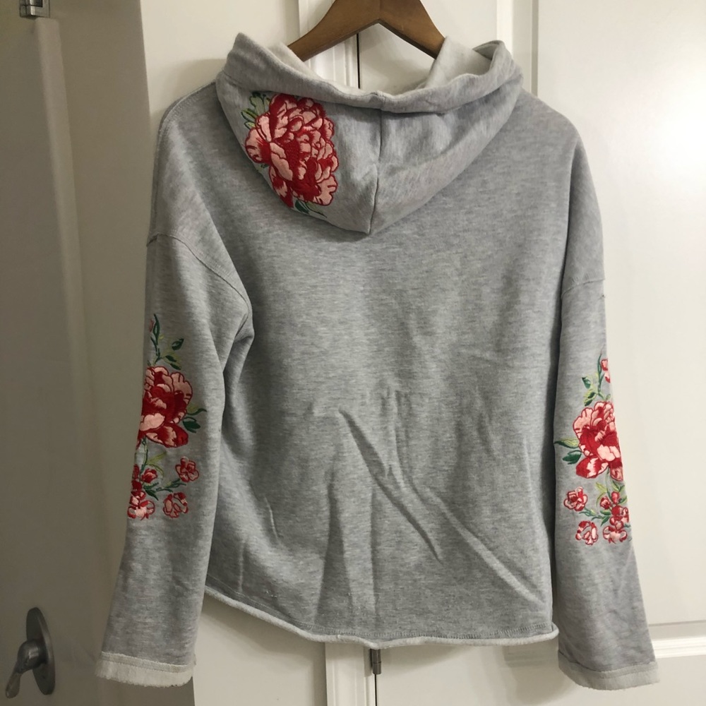 $10 HM floral embroidery hoodie